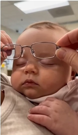 Baby s 1st view